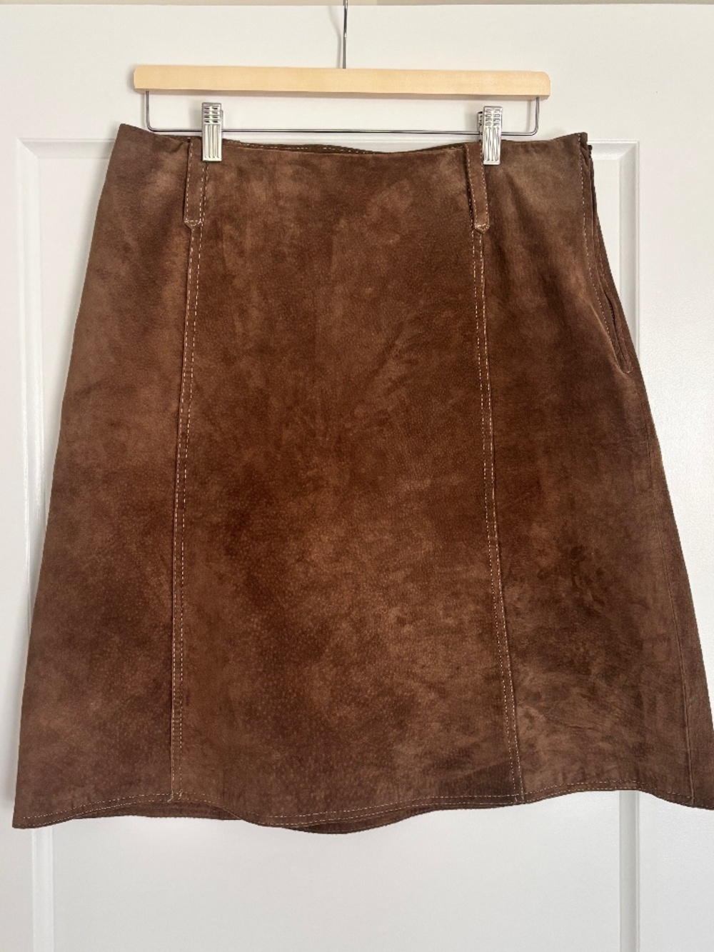 Danier Brown Genuine Suede Leather Skirt Women’s Size 12